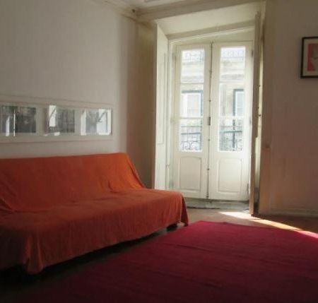 City Center Simple Charming Apartment Lisbon Bagian luar foto